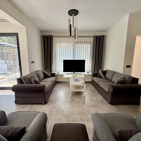 Adventure Villa