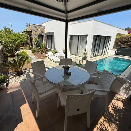 Adventure Villa